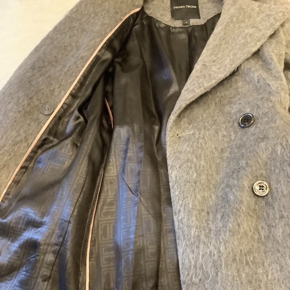 NWOT Ivanka Trump Winter Coat - Picture 6 of 7